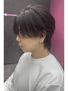 スライバイリアオオサカ(Sly By Ria OSAKA) カルマヘア/ウルフスタイル/センターパート【梅田】【大阪】