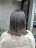 大人アッシュグレージュ外ハネロブ