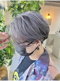 刈り上げ　ハンサムショート　ラベンダー