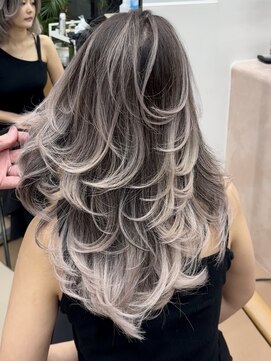 ヌエン 渋谷(NU/EN) 重軽フェザーレイヤー/春カラーバレイヤージュ/ロングレイヤー