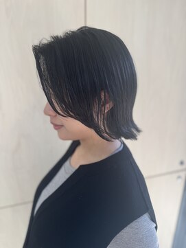 トワ バイ リンネ(Towa by Lin’ne) 大人女性に人気ニュアンスラインショートボブ