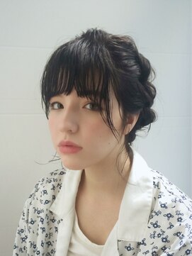 ラグ(log) はらりと色っぽ編み込みまとめアレンジ