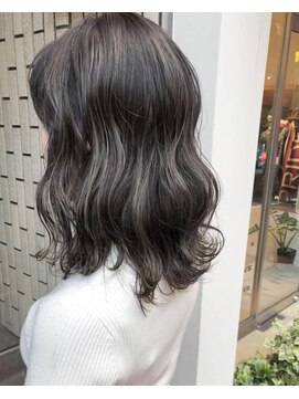 ヴィークス ヘア(vicus hair) 秋髪「ディープグレージュ×ハイライト」by 田渕 英和