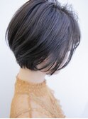 ショートボブ