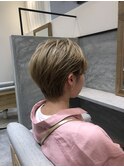 柔らかショート×ベージュカラー