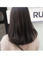 地毛風カラー × ブラウングレージュ