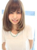 大人可愛い20代30代40代黒髪前下がりひし形小顔ボブ丸みショート