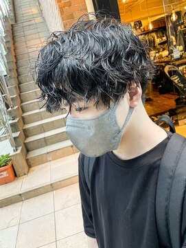 クオル 立川(QOL) ツイストスパイラルパーマ波巻きスパイラルパーマツーブロック