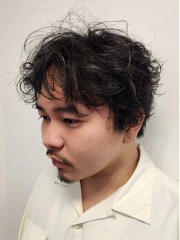 サザエヘアー(SAZAE HAIR)の写真/男性からも人気のヘアサロン！ 再現性の高いカット技術で、忙しい朝も簡単セットで決まるのが嬉しい★ 