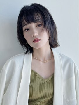 トリッカ シブヤ(TRICCA SHIBUYA) ミディアムボブ/ 顔まわりレイヤー/ 艶カラー髪質改善