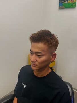 アジト 伸ばしかけボウズ