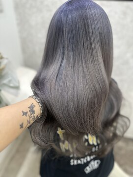 ラビス(Lovis) 黒髪カタログ/ボブルフ/ネビージュ/小顔に見せるヘア/ワンレン