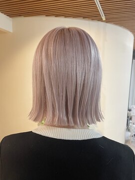 ブリッツ レボ(BLITZ-REVO) ホワイトピンク!