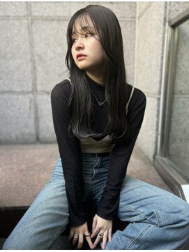 マキュムドオリ 並木通り(MAQUM) オリーブグレージュ×低めレイヤーカット