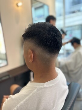 テイラー(TAILOR) フェードカット