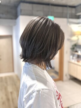ハウス(HOUSE) 大人レイヤーボブ/グレージュ