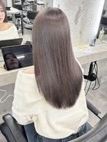 ローレン(Lolen.) ダークアッシュグレージュ/ミディアムレイヤーカット