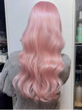 ネハス(nehus.) ブリーチカラー/レイヤーカット/ウルフカット/ダブルカラー