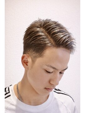 エムアンドエム 七尾店(M&M) 太陽光でもキレイに見えるハイトーン