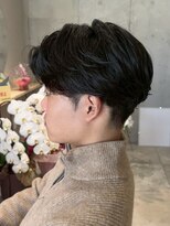 キリ 逗子(kiri)&nbsp;逗子葉山メンズカットメンズパーマカルマヘアフェザーパーマY144