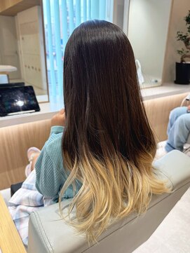 アビエブラン 若江岩田(abije blanc) 裾カラーで魅せる抜け感デザイン【若江岩田】