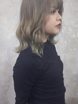 サル(saru) アッシュベージュ☆ イルミナカラー♪♪