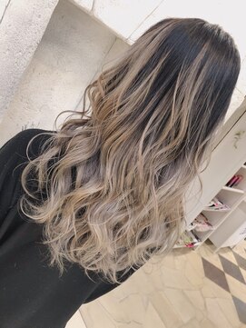 ガレリアエレガンテ 可児店(GALLARIA Elegante) バレイヤージュ