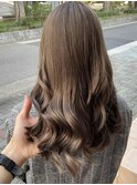 透明感マロングレージュ