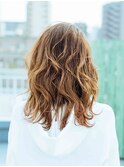 くせ毛風ミディアムロングスタイル