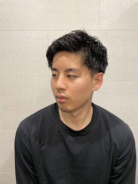グレイスフル バーバープラチナム 六本木店(Graceful Barber platinum) かき上げアップバング束感ショート