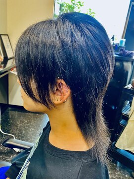 レヴィア(Revia) メンズカット　ウルフ　ロング