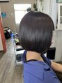 ヘアサロンアンドリラクゼーション マハナ(Hair salon&Relaxation mahana) 前に向かって長くなる、前下がりボブです。