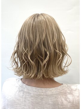 アトリエマイ 西新井東口店(MAI) ダブルカラー/ベージュ/外はねボブ/10代/20代/30代/40代