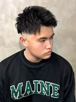 ディスイズバーバーサード(THIS IS BARBER 3rd)&nbsp;スキンフェード　刈り上げショート　アップバング　黒髪