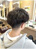 ツイストスパイラルパーマツーブロックマッシュメッシュフェード
