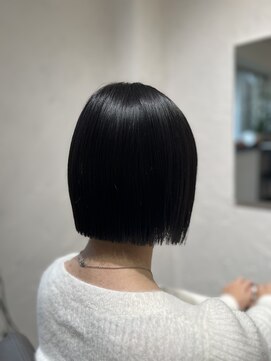 エス 大阪梅田店(es) 髪質改善縮毛矯正/似合わせカット【切りっぱなしボブ】