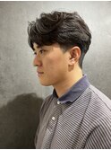 センターパートニュアンスパーマメンズカット