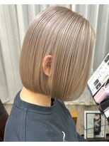 ラウラアンドロー(LAURA&RO)&nbsp;ダブルカラー/ケアブリーチ/インナーカラー/ベージュ【塚口】