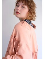 ラレイ(Lalei)&nbsp;【表参道/青山】イエローベージュ×くせ毛風ショート【ささき】