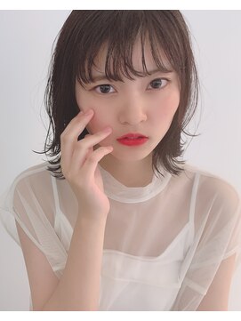 イル(ill) ふんわり　耳掛けボブ　シースルー　エアリー　大須