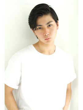 リル 豊中(LiL') 【LiL'豊中】刈り上げ大人アップバング_セミウエット