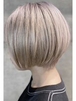 ポット バイ クレドガーデン 大宮東口店(pote by CRED GARDEN)&nbsp;前下がり/ショートボブ/丸みボブ/ハイトーン/ホワイトカラー