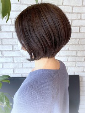 アエラスラナ 相模大野(Aeolus Lana) 大人前下がりショートボブ×艶感オーガニックカラー