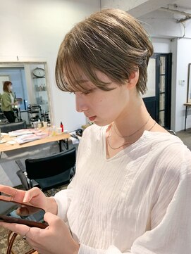 チル(CHILL) 韓国風マニッシュ透け感ショート