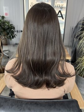 トリコ 柏(tricot) 大人可愛い/サラ艶ロング/ツヤ髪ロング/エモージュ/20代30代