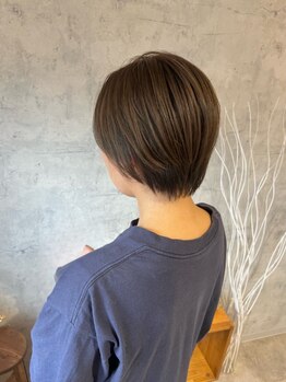 フィル(fil.)の写真/【トレンド×似合わせ】を取り入れたスタイルをご提案！ハイトーンのショートもお任せください♪[鈴鹿]