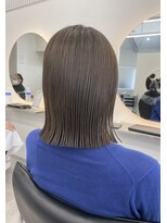 レノ 直江店(RENO)&nbsp;切りっぱなしボブ／オリーブグレージュ／金沢美容院
