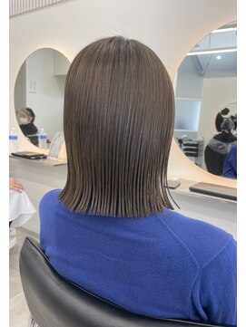 レノ 直江店(RENO) 切りっぱなしボブ／オリーブグレージュ／金沢美容院