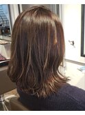 ハイライトカラー&外ハネミディアムレイヤー