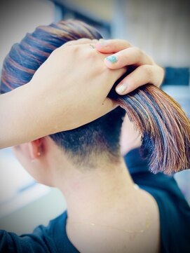 ヘアデザイニング ズーム 飯田橋店(hairdesigning Zoom) 20代30代：夏スタイル♪刈り上げボブ